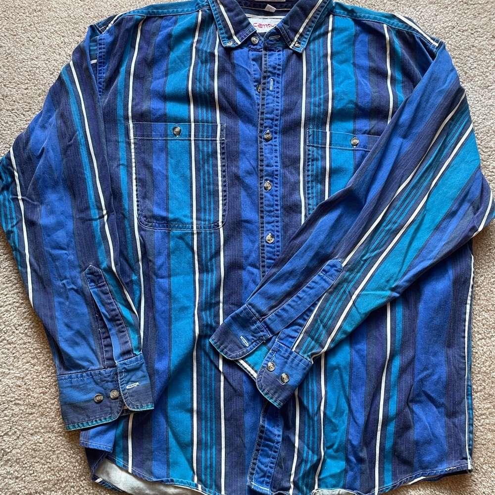 Vintage Campus Men's Blue Striped Button-Up Shirt